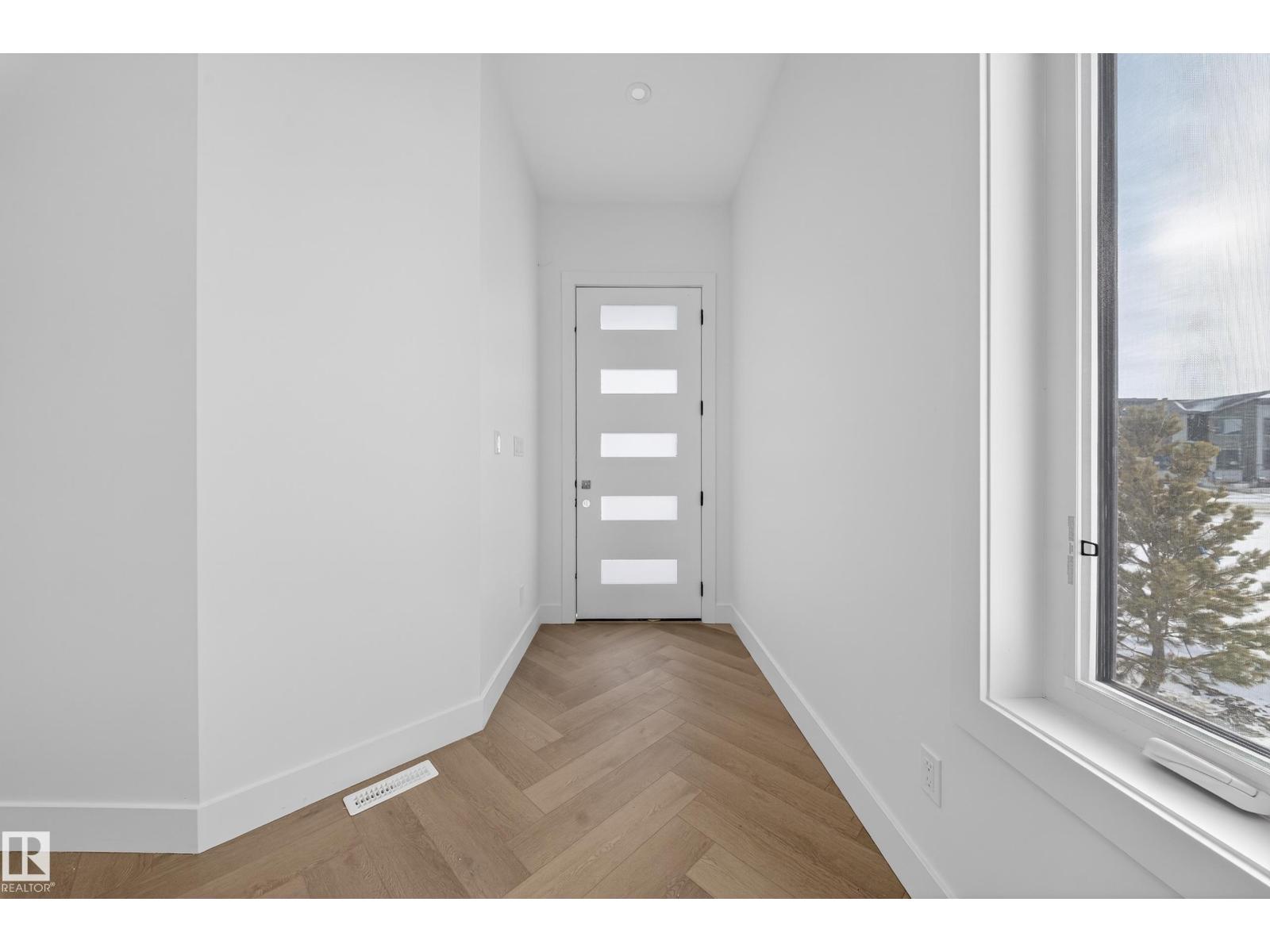 132 29 ST SW - 53
