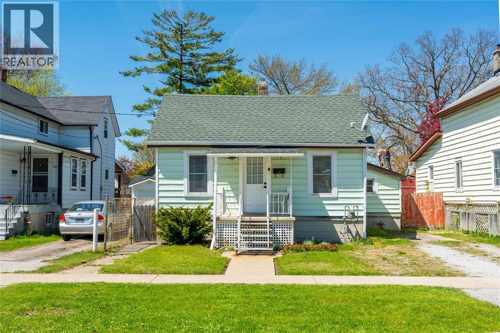 173 COTTERBURY STREET, Sarnia — photo 2