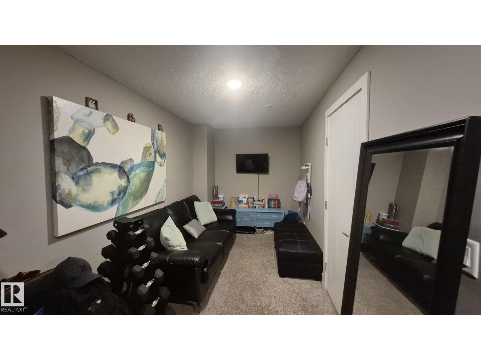 #9 804 welsh DR SW - 36