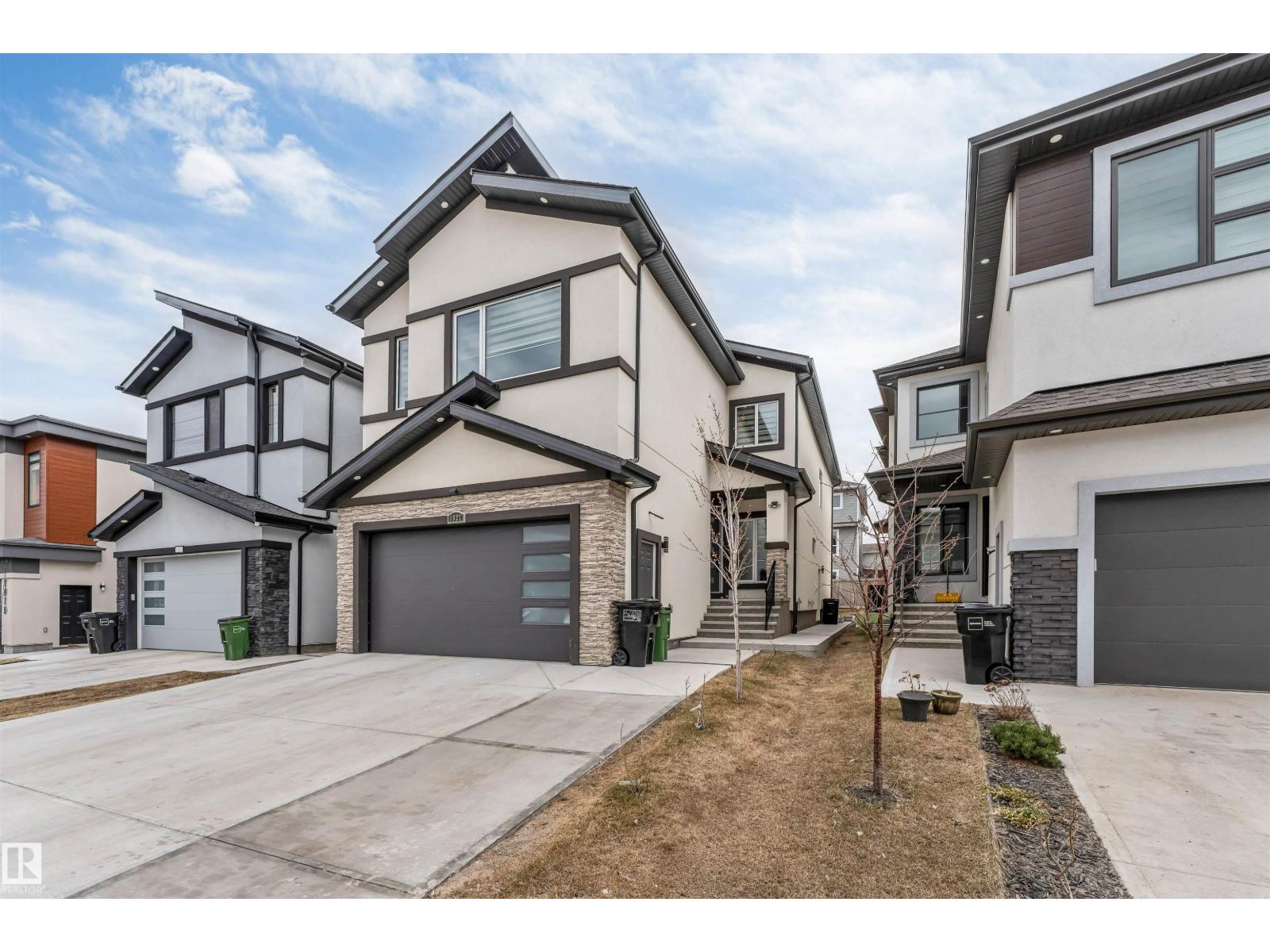 1827 17 AV NW - 2
