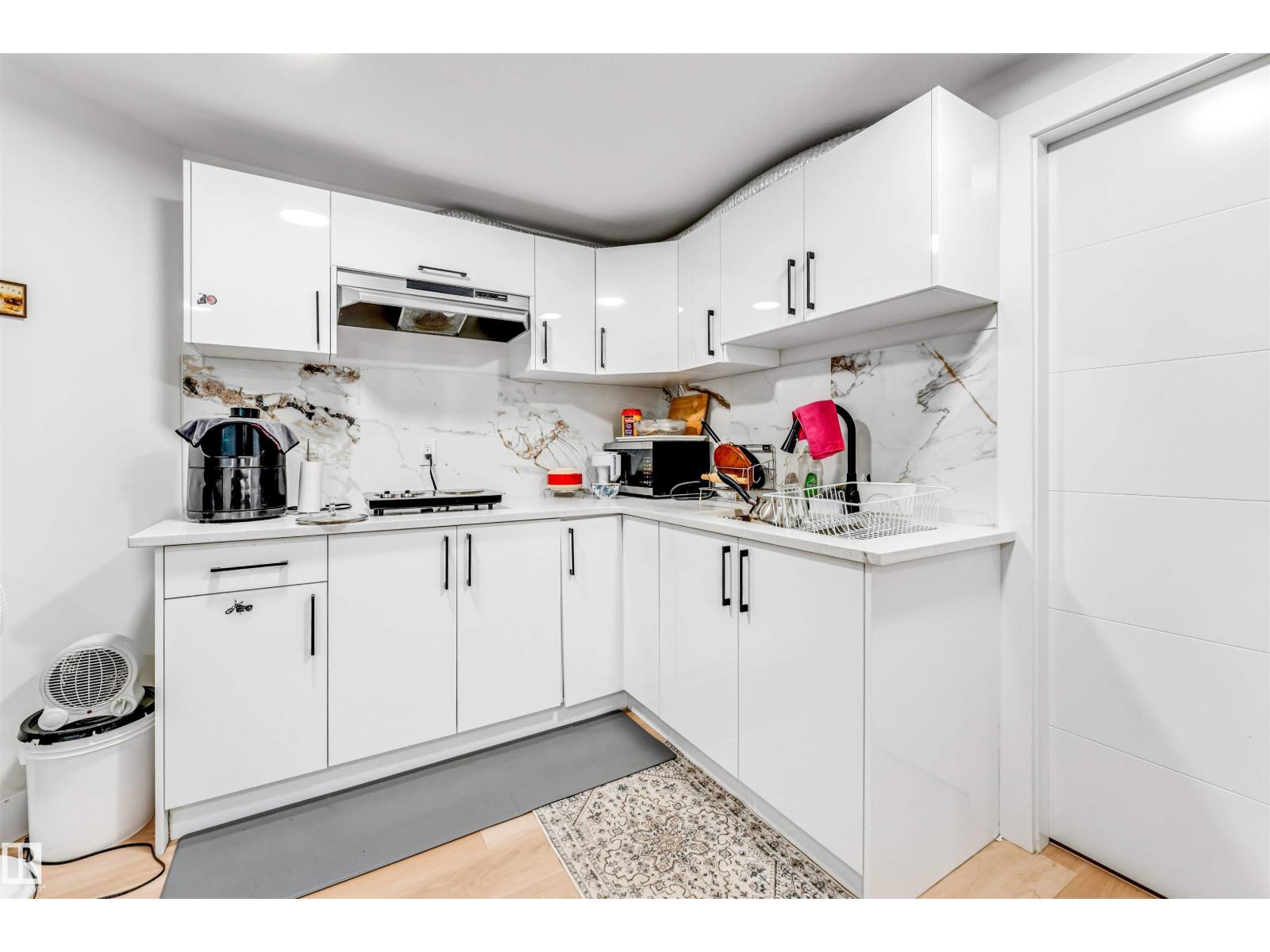 1827 17 AV NW - 52