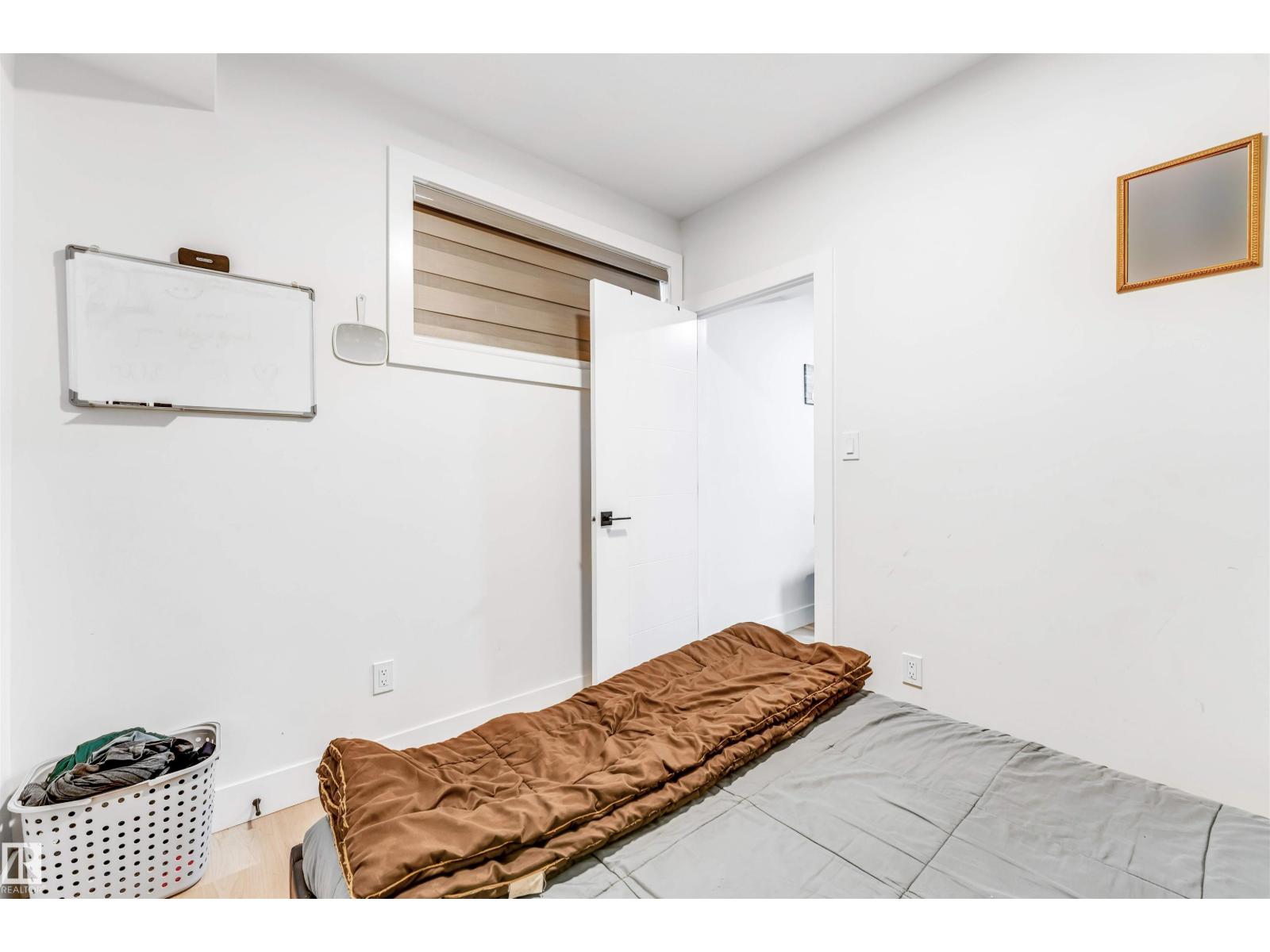1827 17 AV NW - 58
