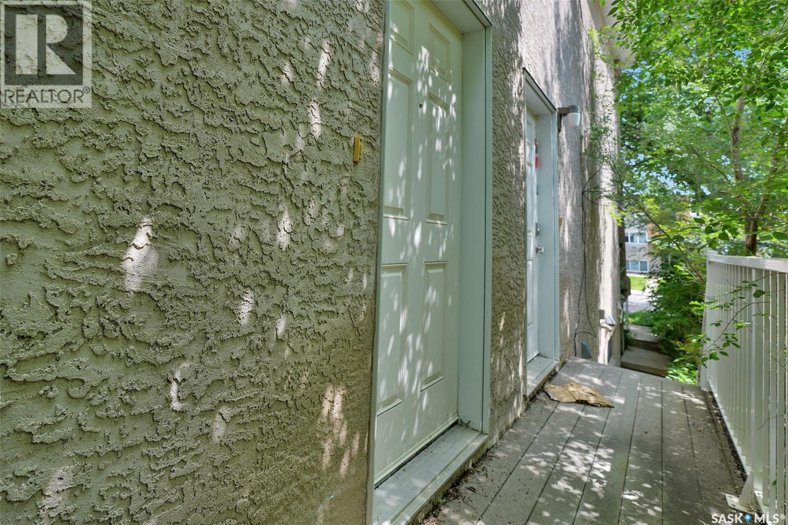 #3876 Robinson STREET - 27