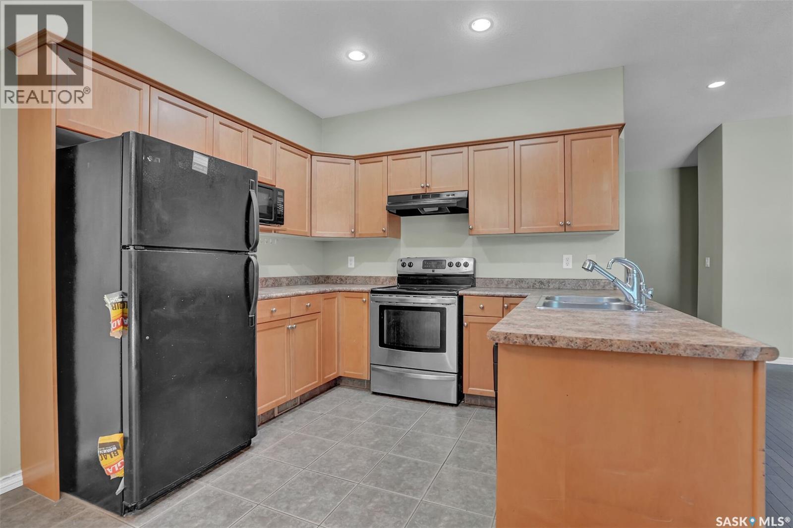 #3876 Robinson STREET - 7