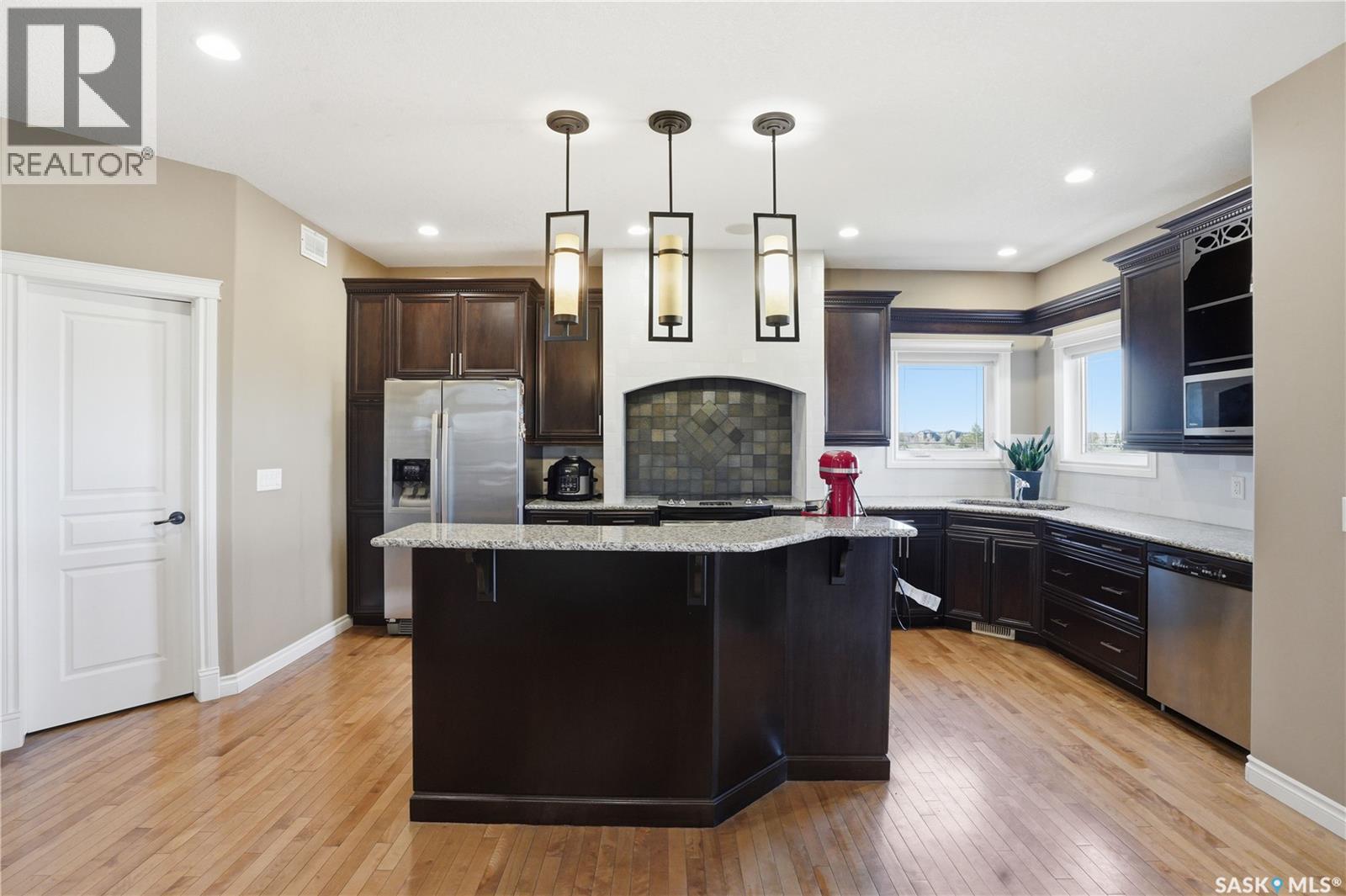 102 Thode AVENUE - 11