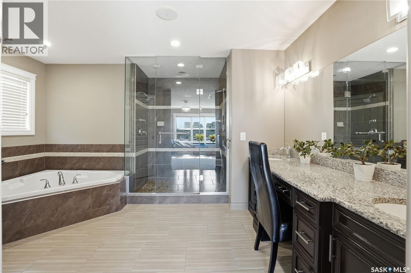 102 Thode AVENUE - 29