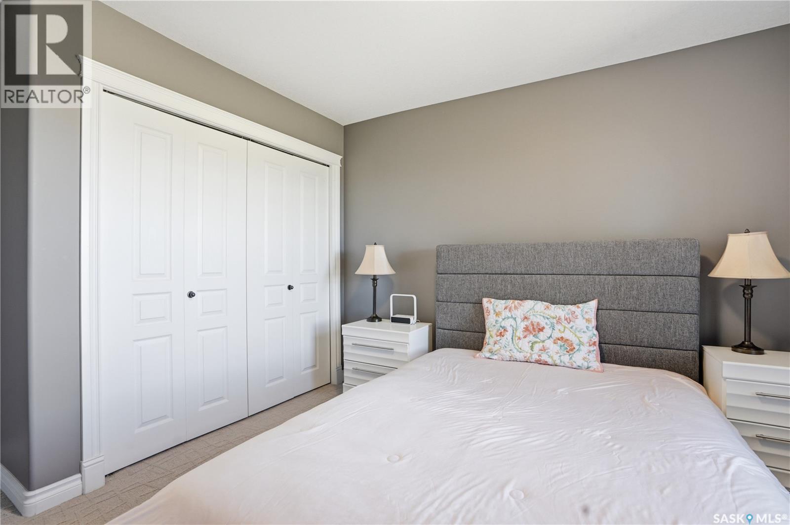 102 Thode AVENUE - 38