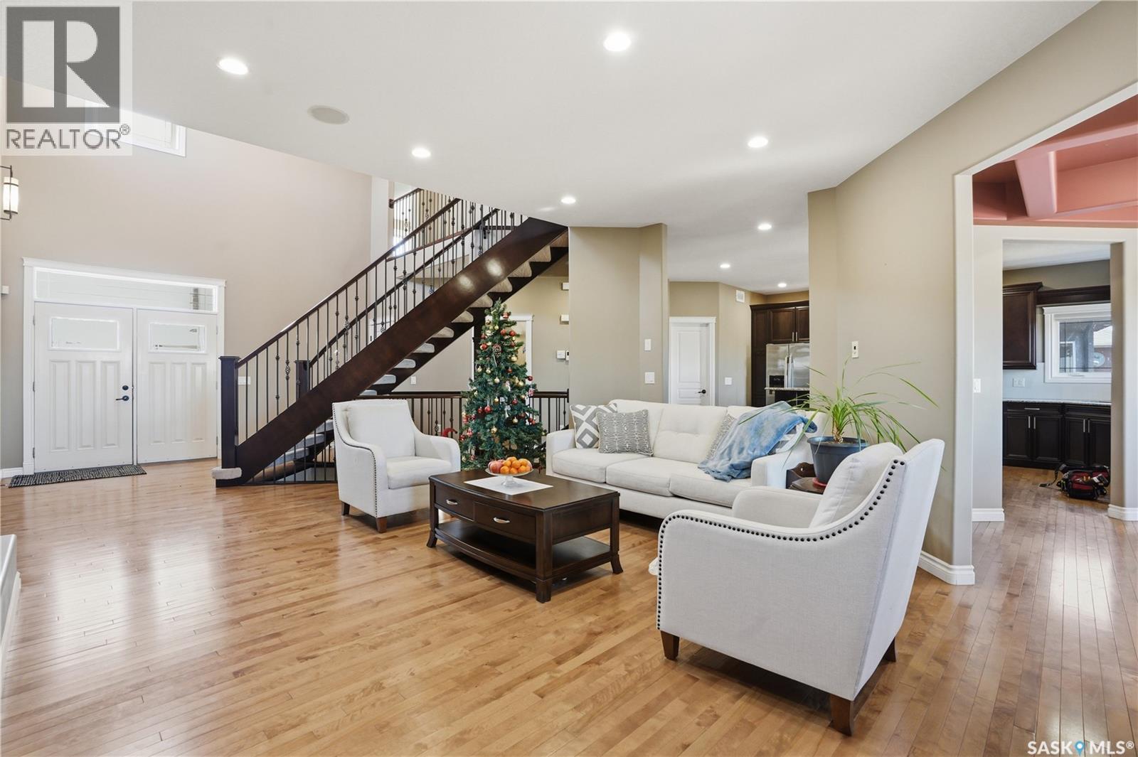 102 Thode AVENUE - 43