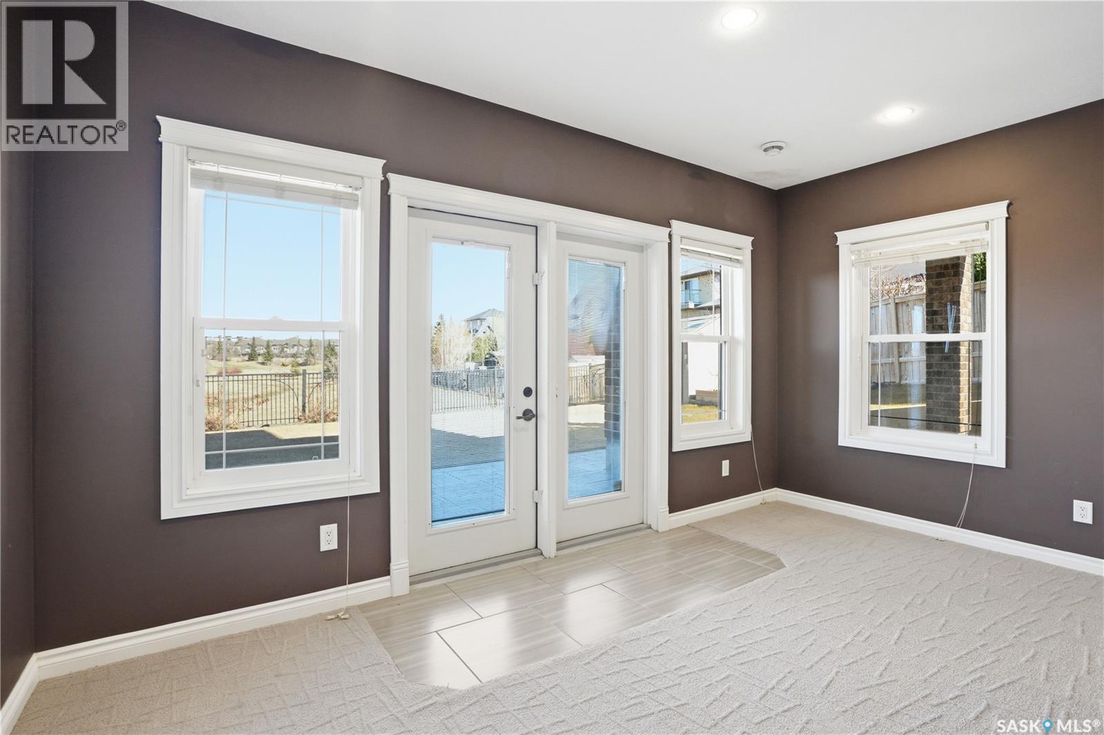 102 Thode AVENUE - 48