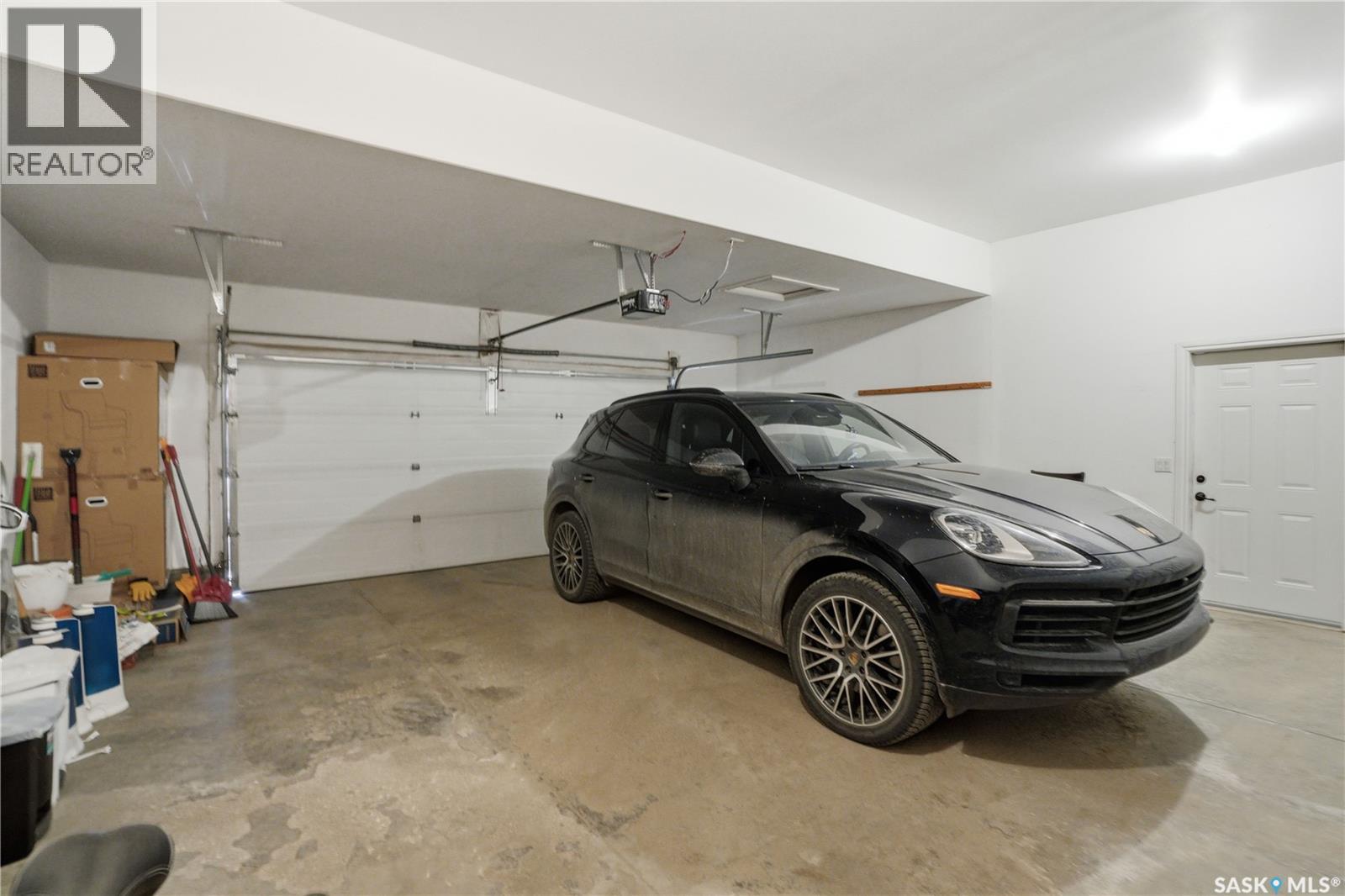 102 Thode AVENUE - 58
