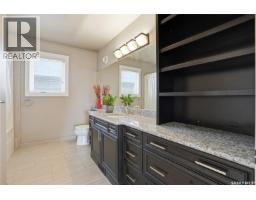 102 Thode Avenue, Saskatoon, SK S7W1A1 Photo 35