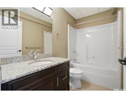 102 Thode Avenue, Saskatoon, SK S7W1A1 Photo 55