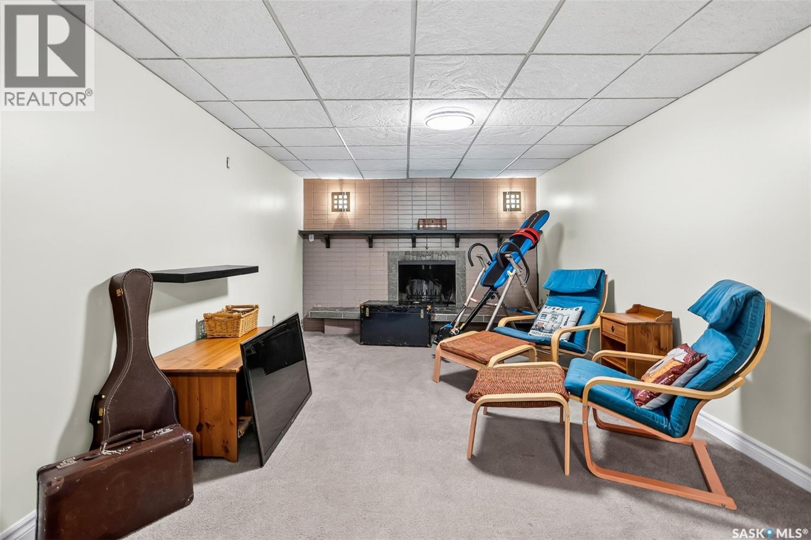 3445 Caen STREET - 28
