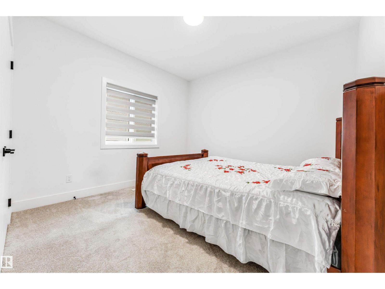 1827 17 AV NW - 35