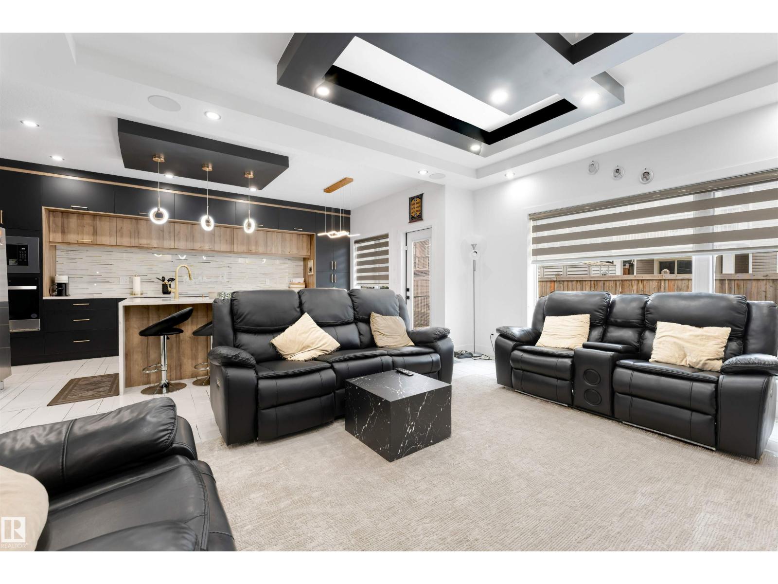 1827 17 AV NW - 8