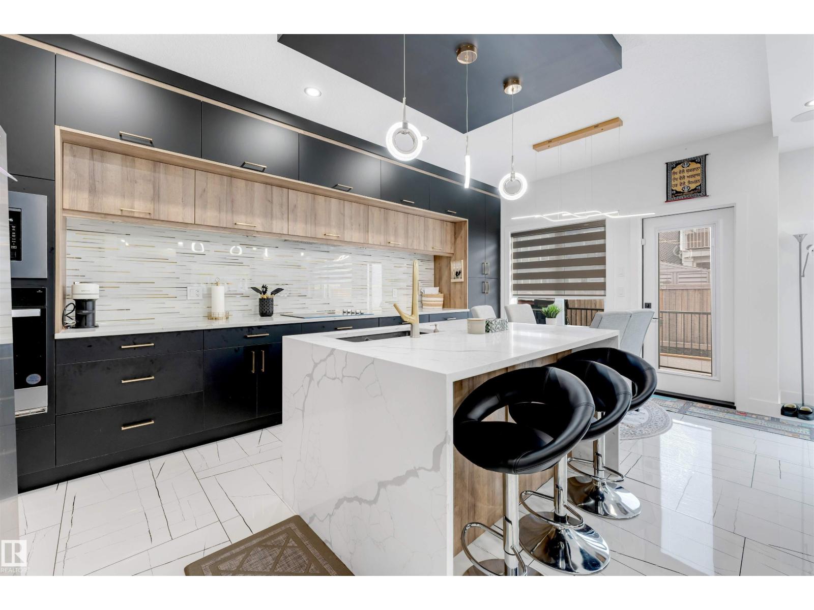 1827 17 AV NW - 13