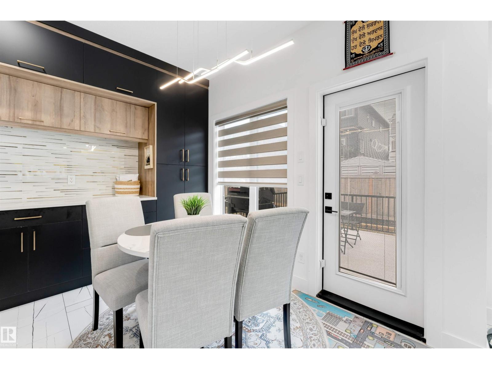 1827 17 AV NW - 19