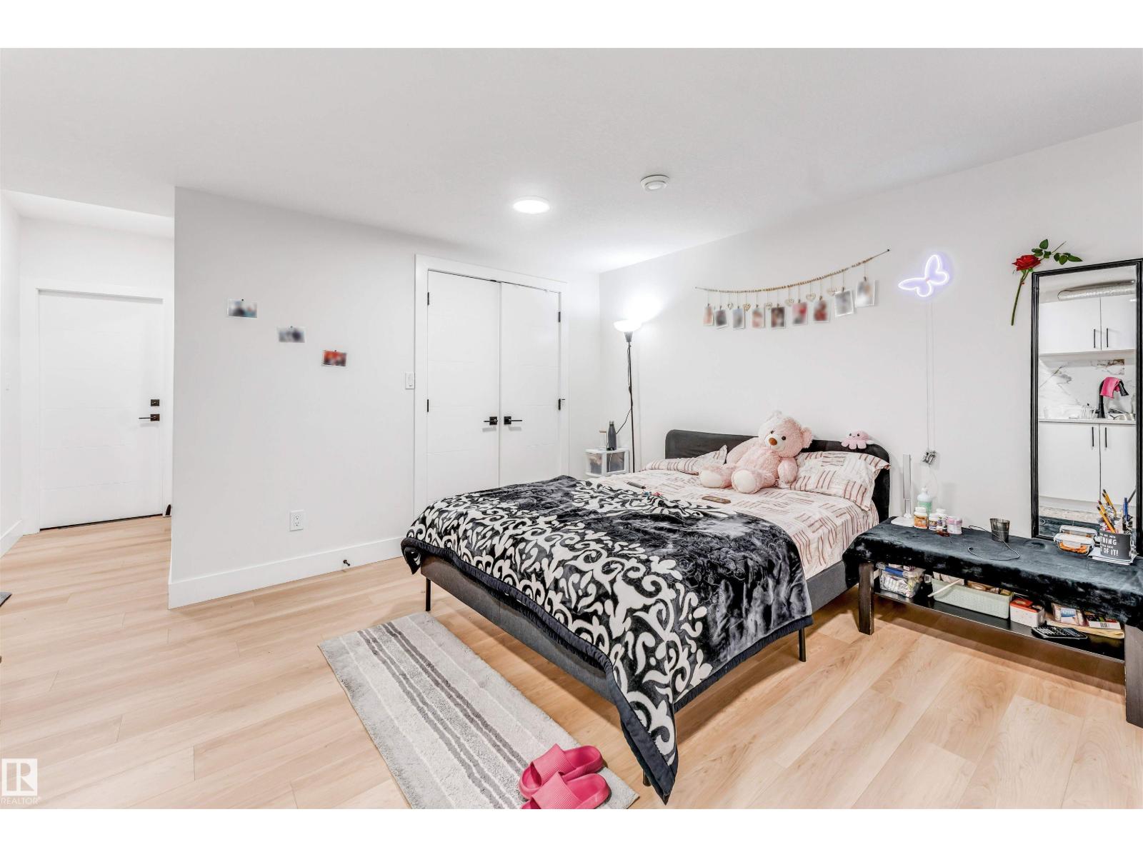 1827 17 AV NW - 56