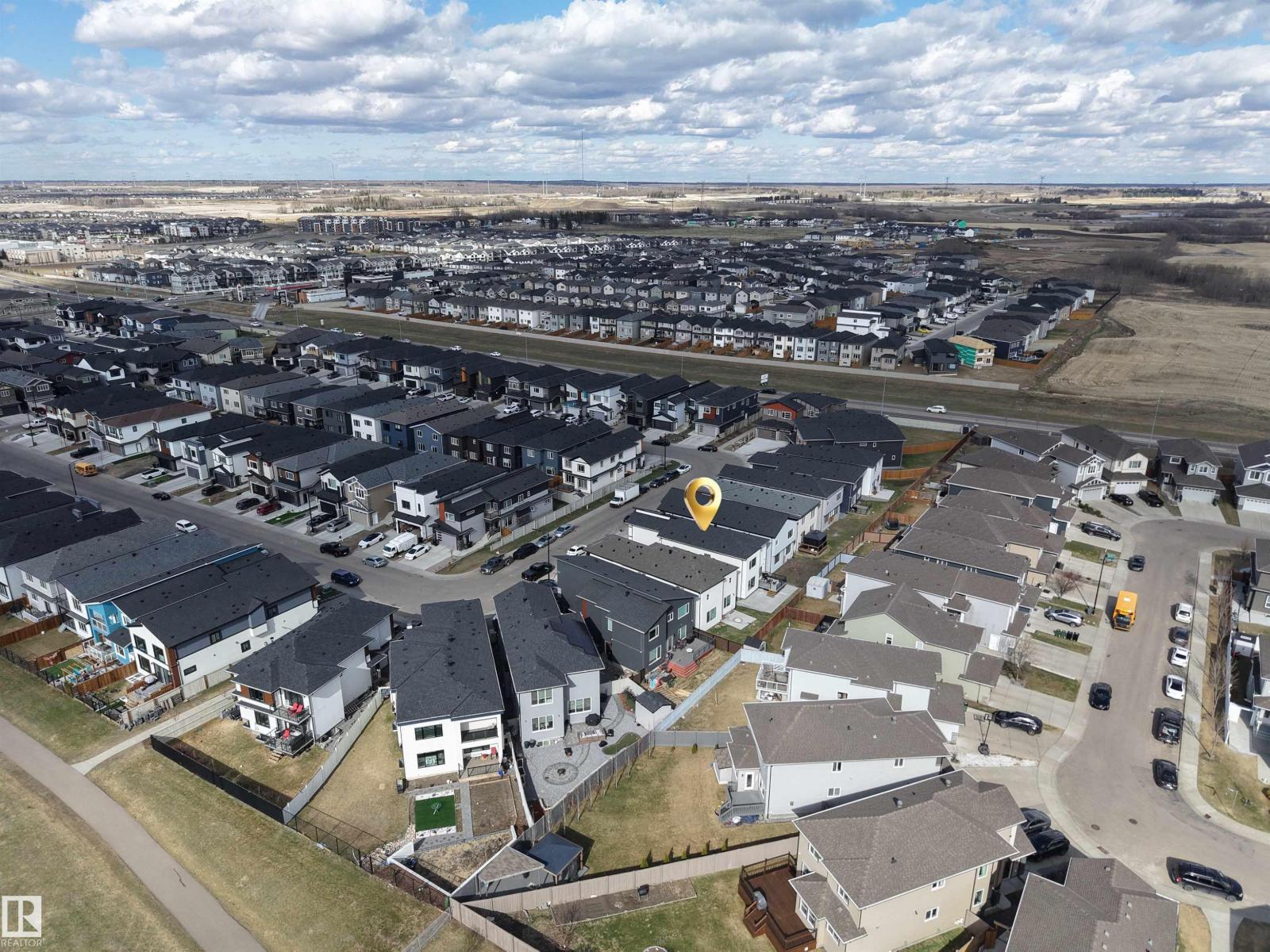 1827 17 AV NW - 63