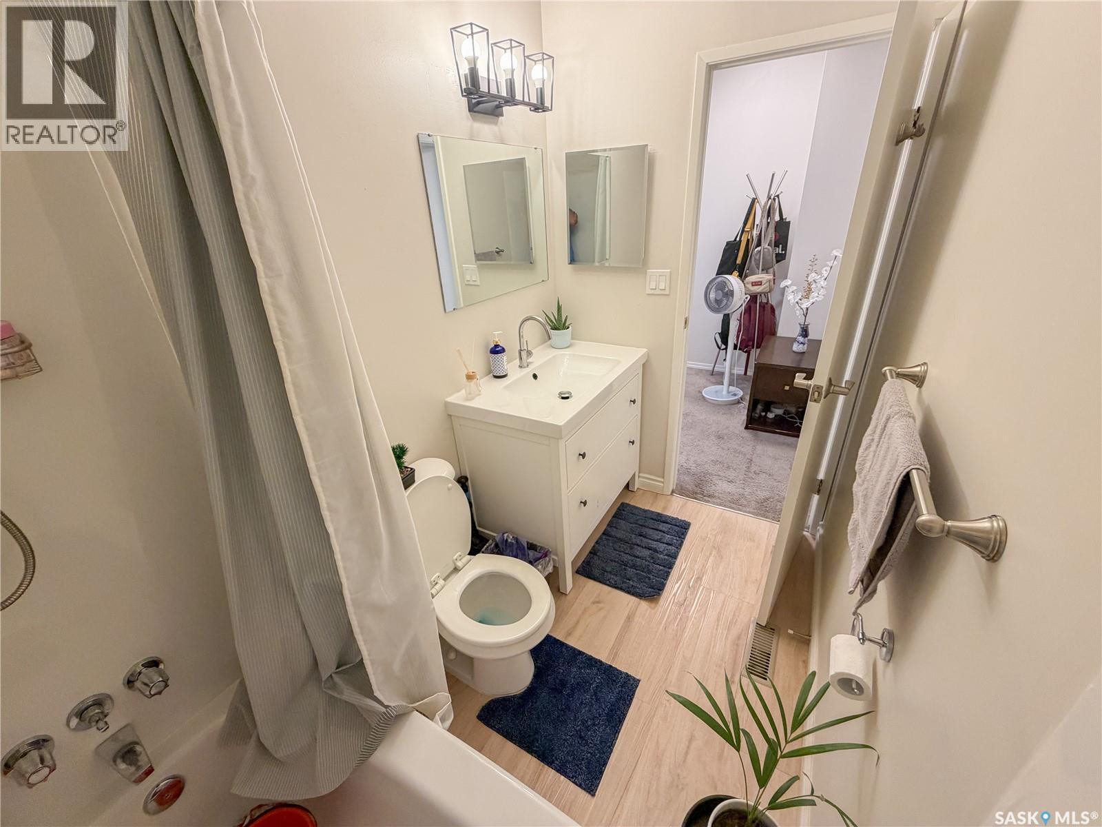 #59 1128 McKercher DRIVE - Image 11