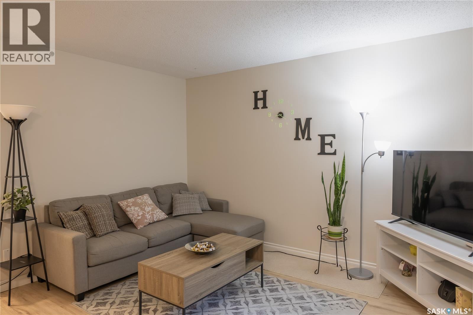 #59 1128 McKercher DRIVE - Image 9