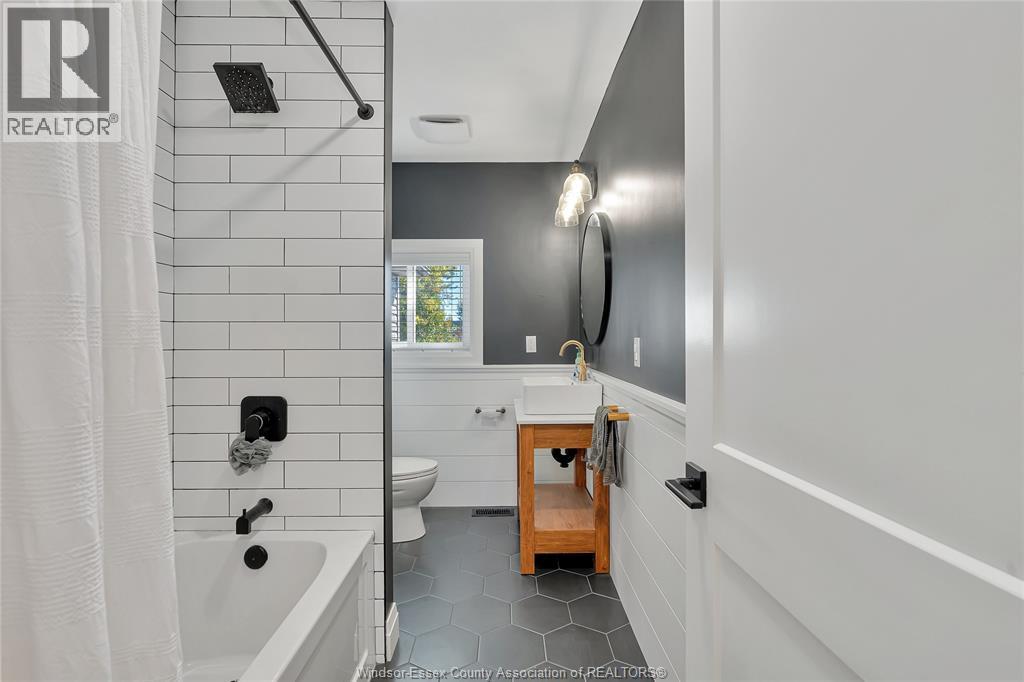 255 EDWARD ROAD - 19