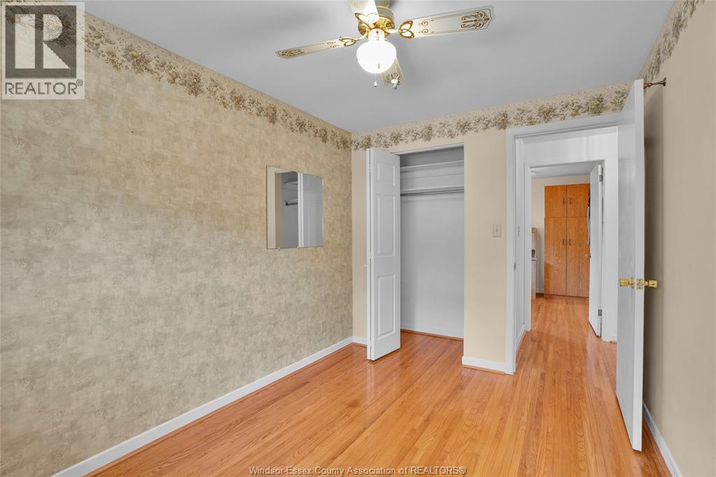 9703 MELVILLE - 13