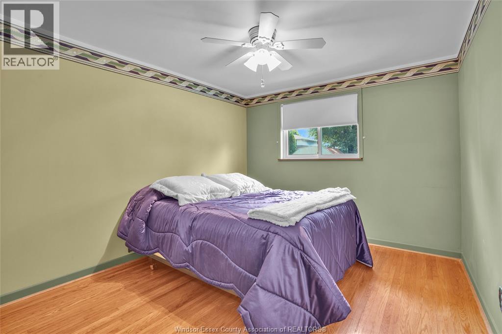 9703 MELVILLE - 15