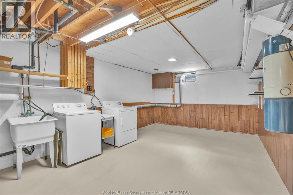 9703 MELVILLE - 23