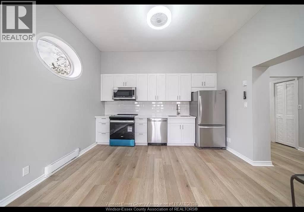 18 CLARK STREET East - 17