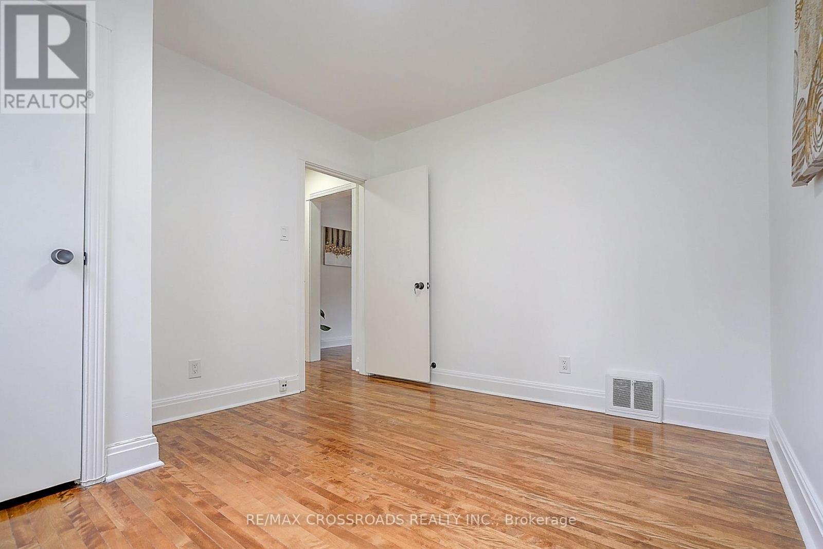 128 LEACREST ROAD - 25