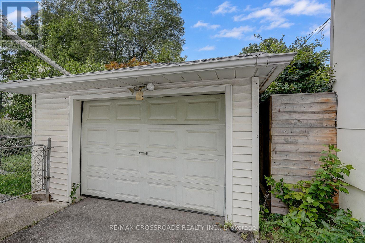 128 LEACREST ROAD - 48
