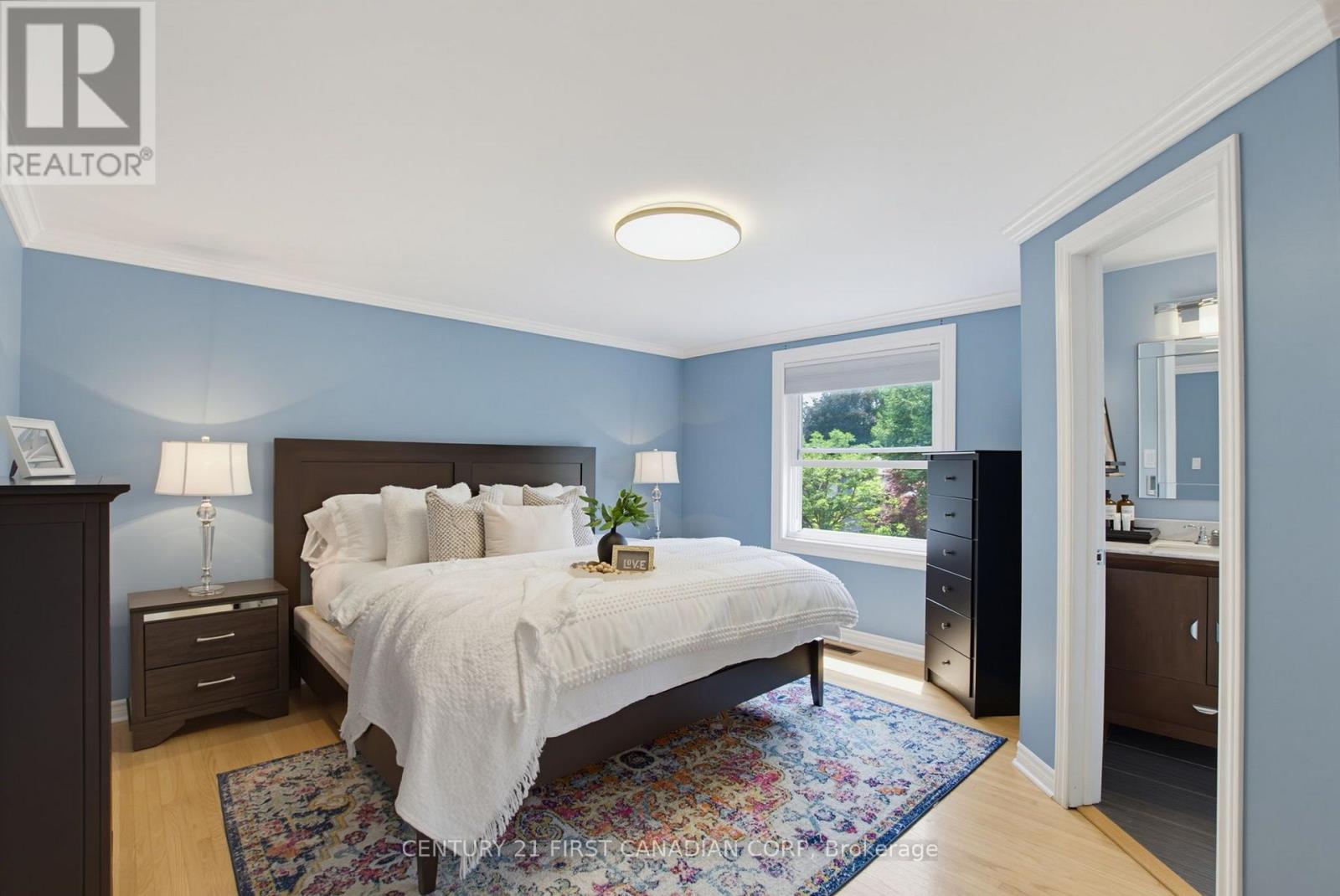 8 MEREDINE CRESCENT E - 13