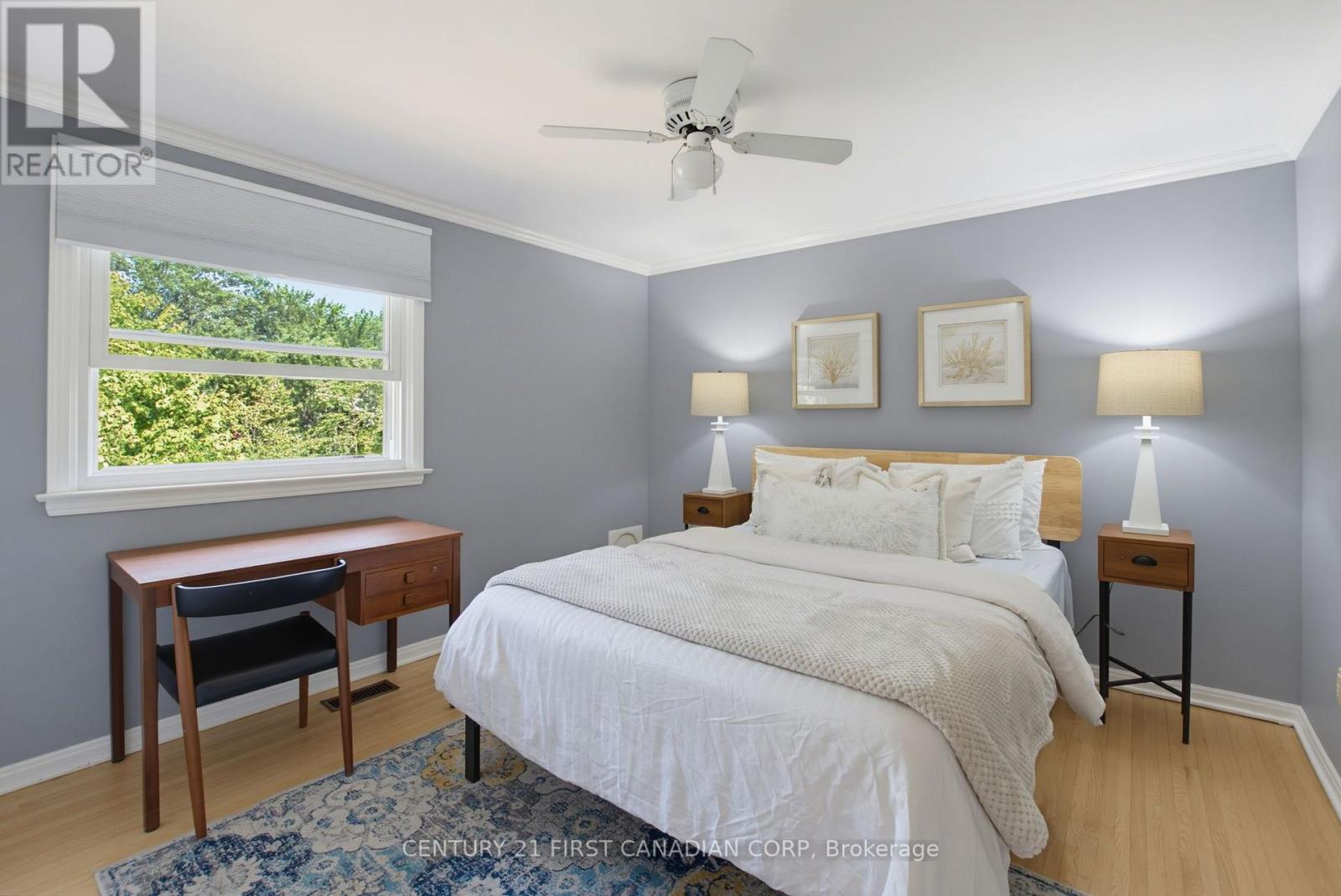 8 MEREDINE CRESCENT E - 15