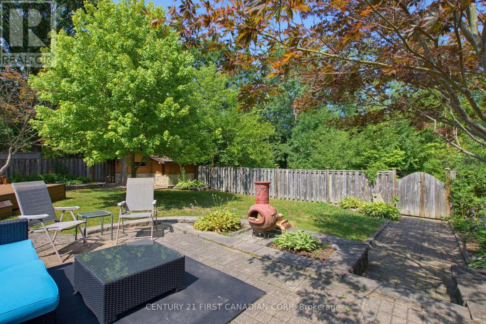 8 MEREDINE CRESCENT E - 25