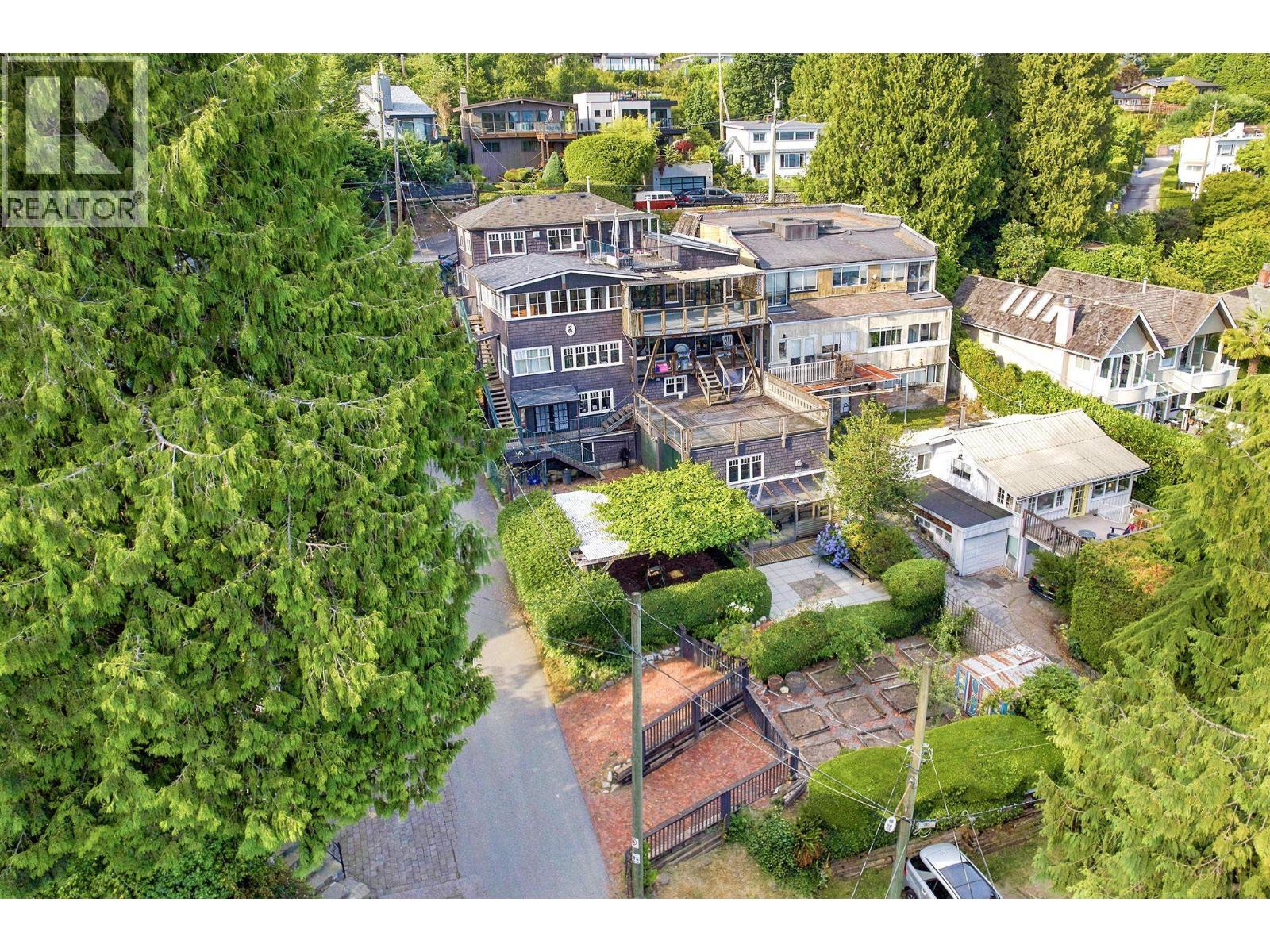 3396 MARINE DRIVE, West Vancouver — photo 3