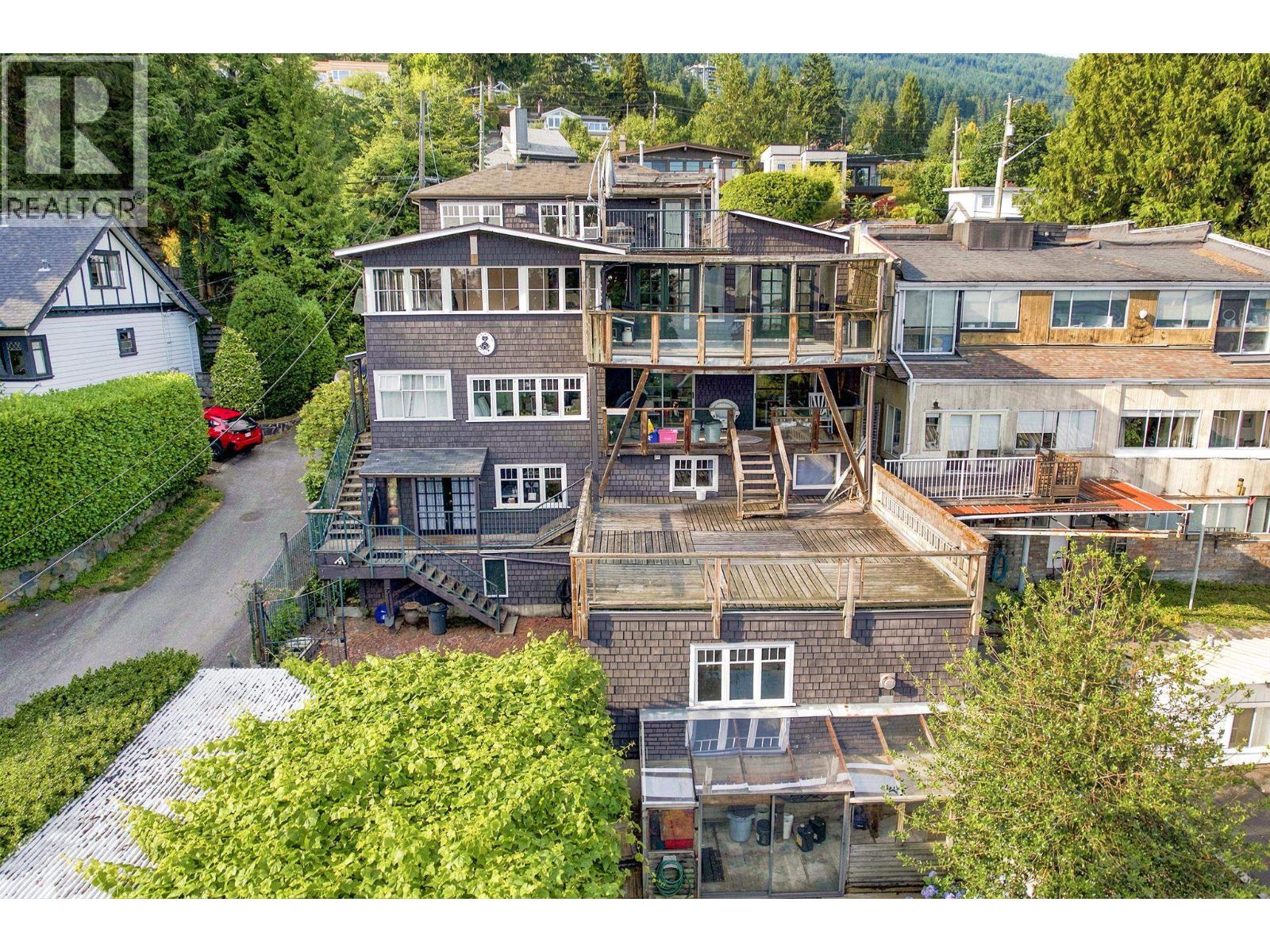 3396 MARINE DRIVE, West Vancouver — photo 2