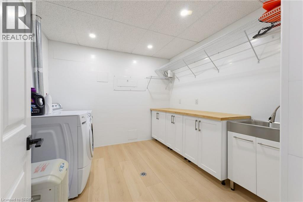 27 KING WILLIAM Street - 13