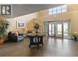 88 Woods Terrace Unit# 402, photo 2