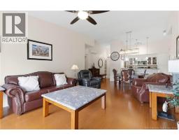 88 Woods Terrace Unit# 402, photo 4