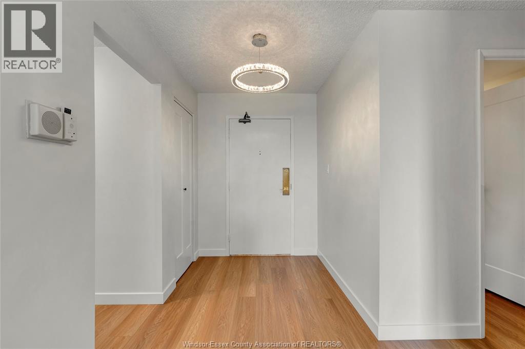 #815E 9099 RIVERSIDE DRIVE East - 7