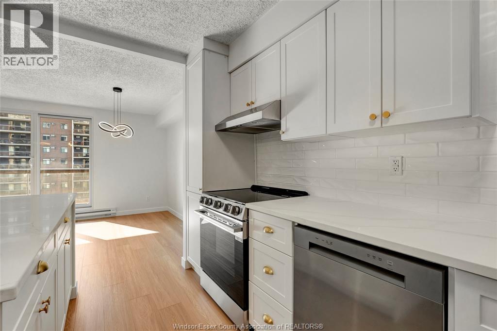 #815E 9099 RIVERSIDE DRIVE East - 12