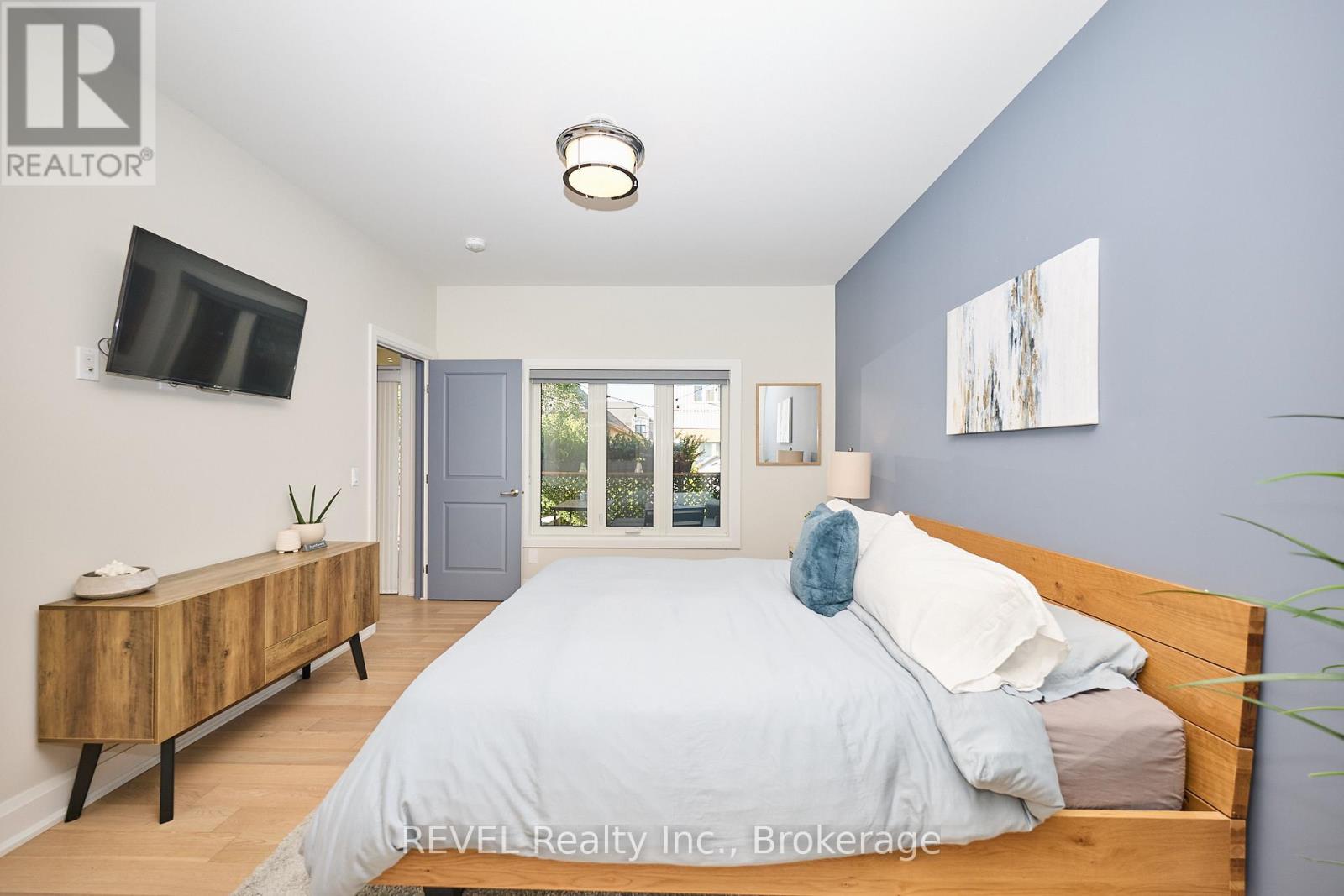 #19 9245 SHOVELLER DRIVE - Image 17