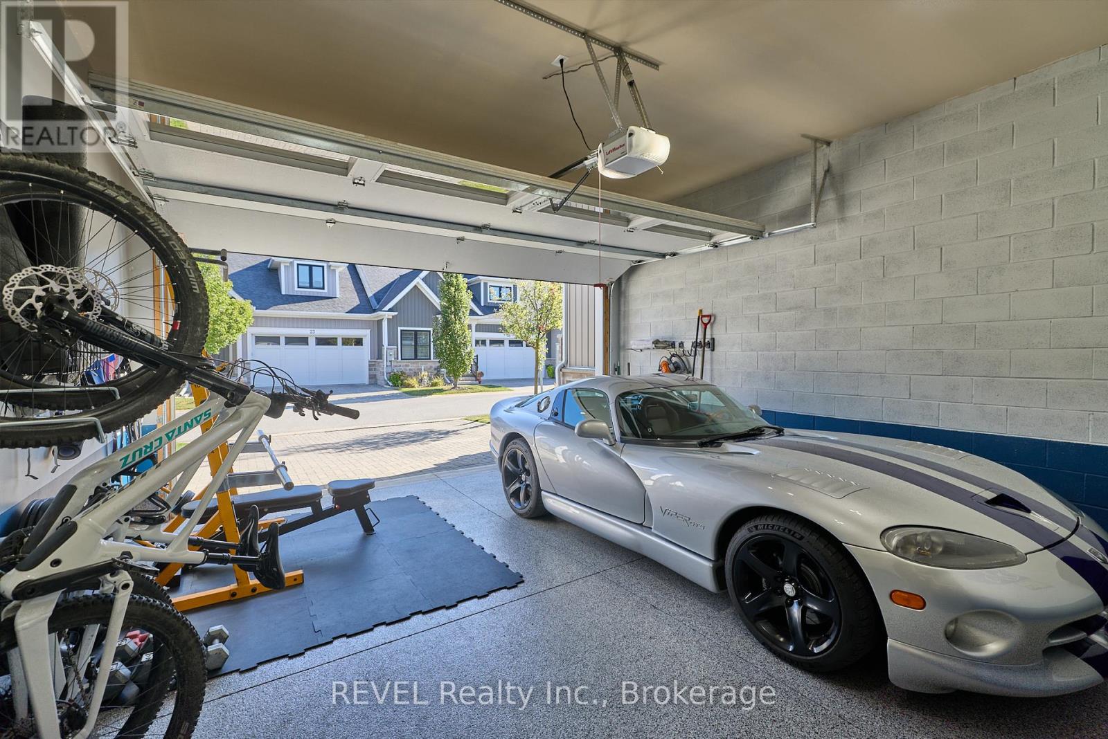 #19 9245 SHOVELLER DRIVE - Image 25