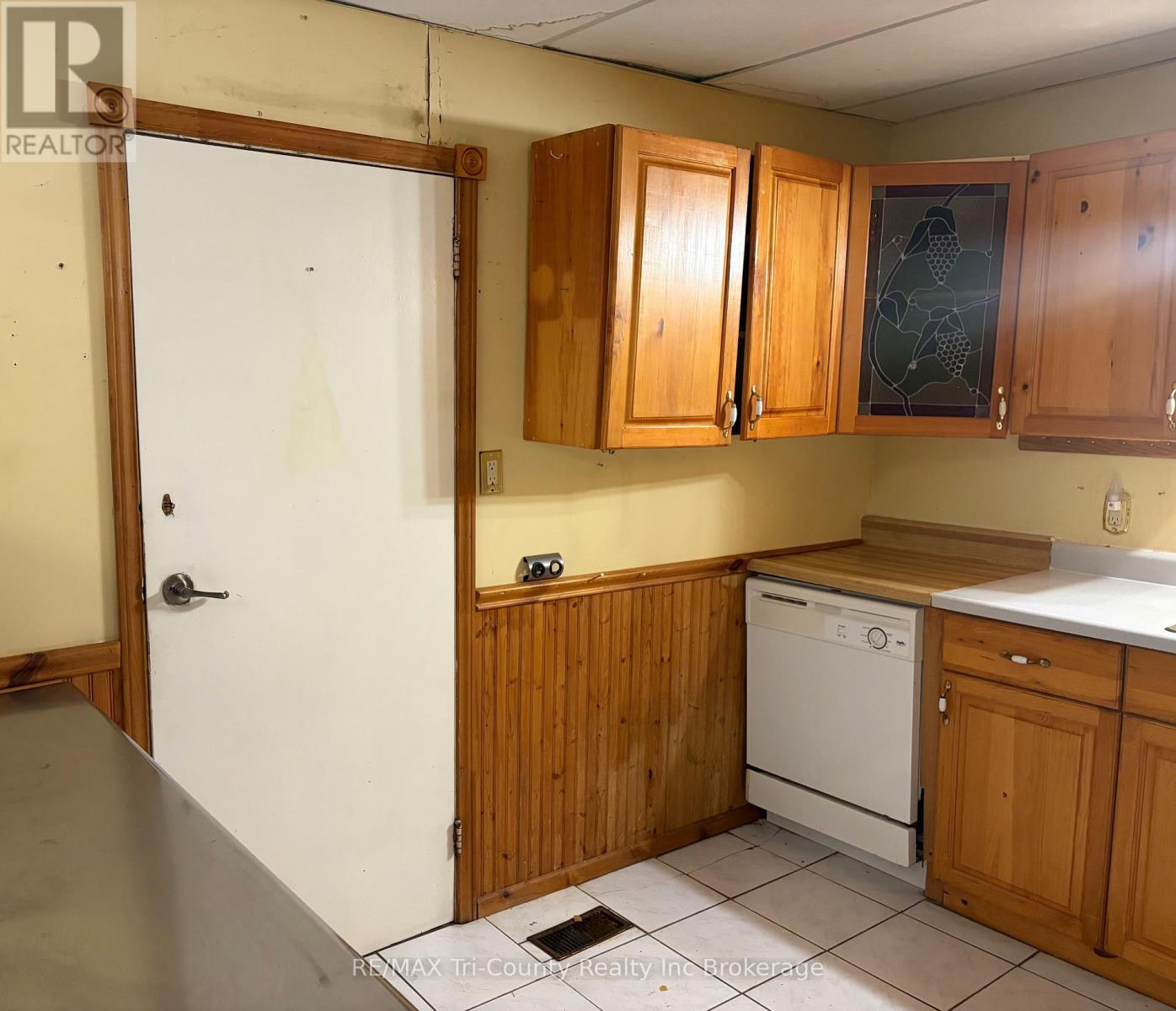 53 BROCK STREET W - 12