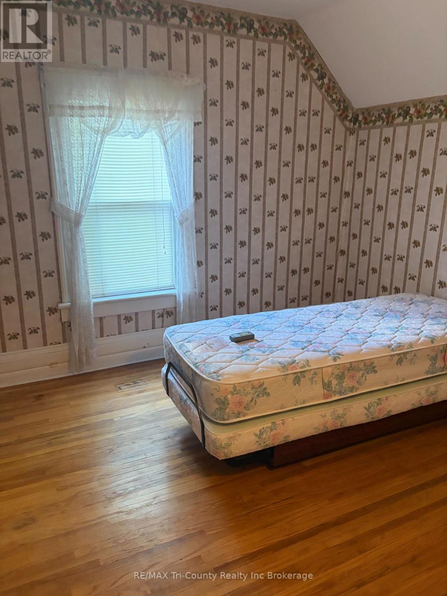 53 BROCK STREET W - Image 29