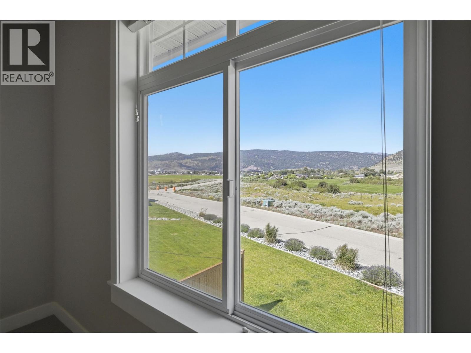 #103 2514 Spring Bank Avenue - Image 29