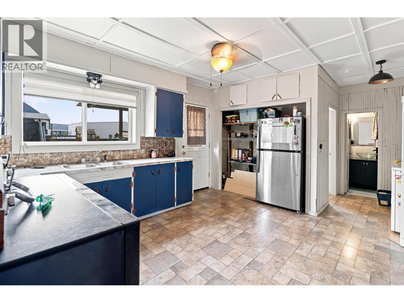 1415 4 Street N - 12