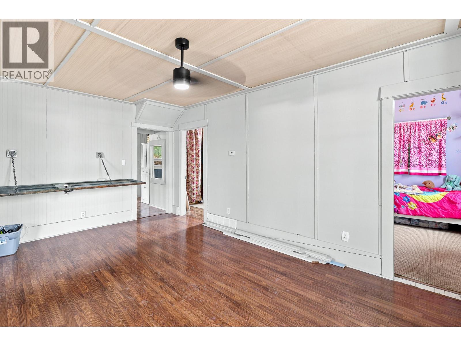 1415 4 Street N - 17