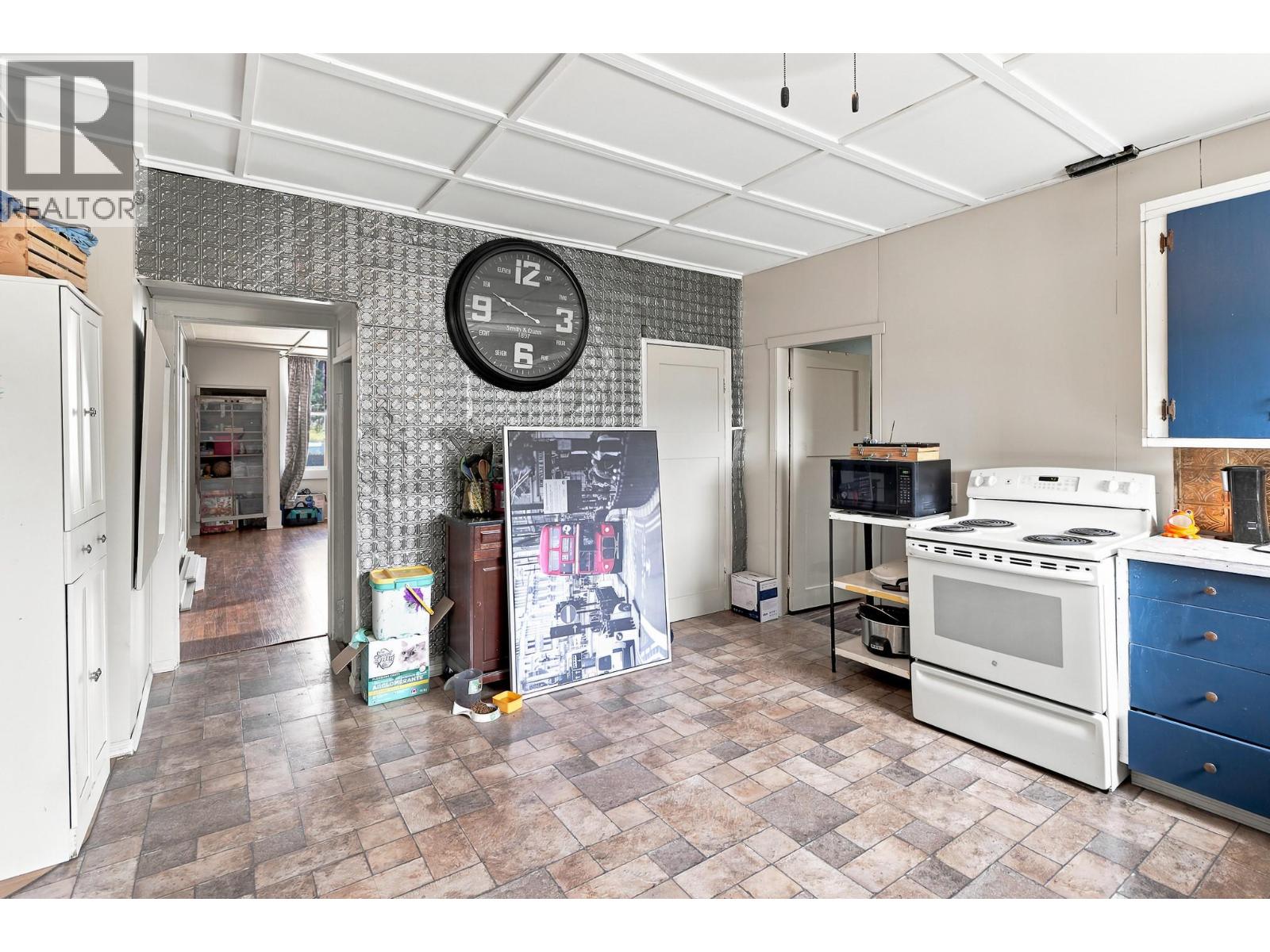 1415 4 Street N - 15